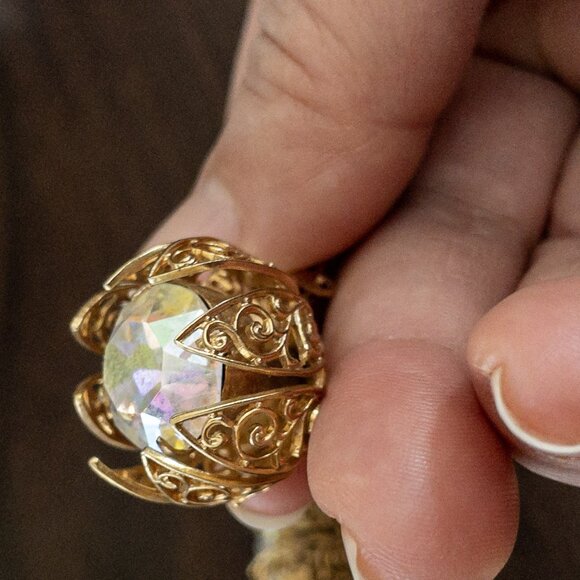 Vintage Judy Lee Filigree Clip On earrings Aurora Borealis Crystal Rhinestone - Picture 2 of 7